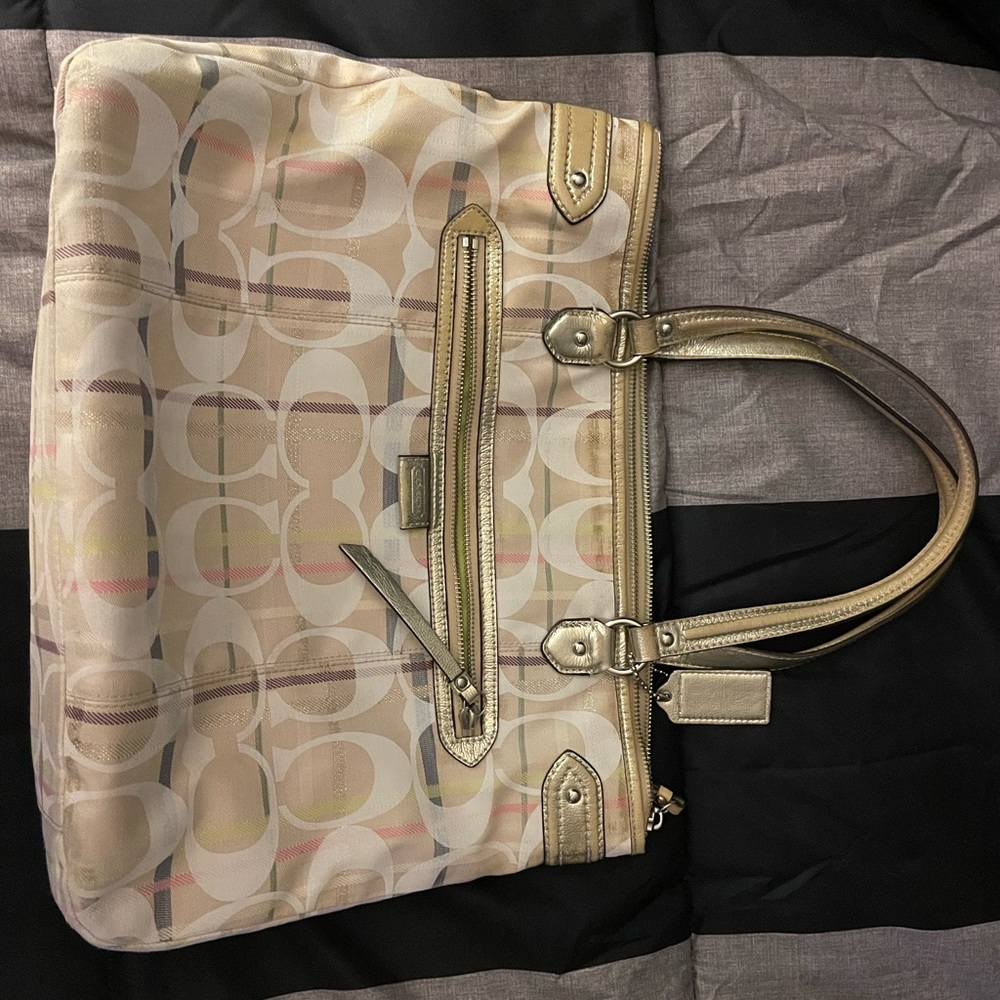 Like new Coach bag